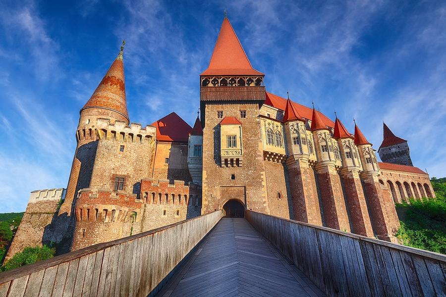 Romanian translation services Hunedoara Castle